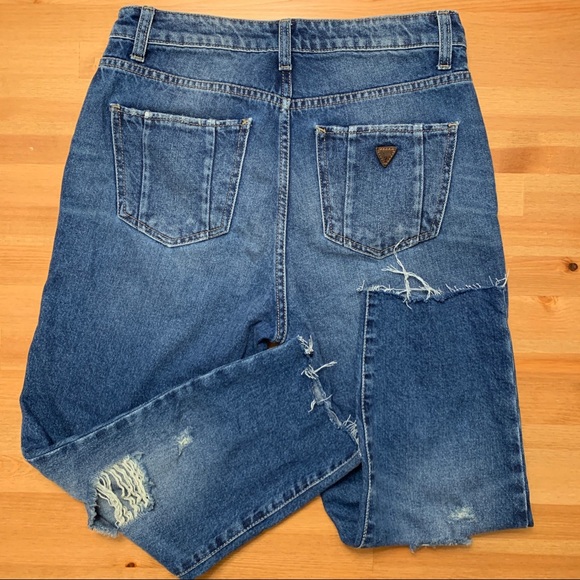 Vintage Guess Highwaisted Distressed Cropped Jeans - Picture 2 of 8